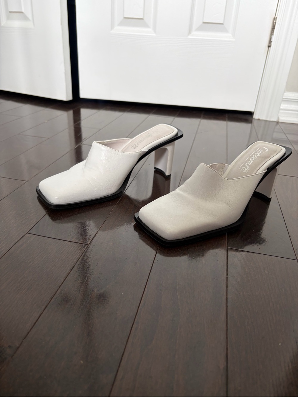 L’Intervalle White Square-Toe Mule Heels - Women